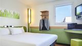 Ibis Budget Versailles Forum Room