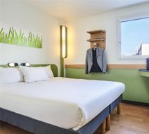Ibis Budget Versailles Forum Room