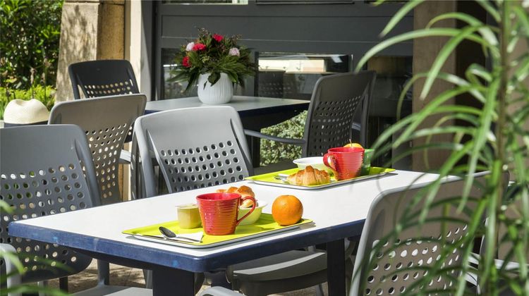 Ibis Budget Aix Le Canet Exterior