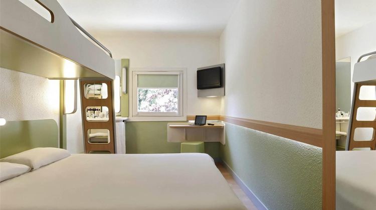 Ibis Budget Aix Le Canet Room