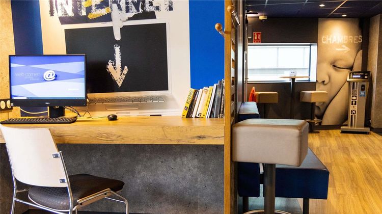Ibis Budget Paris Porte d'Orleans Exterior