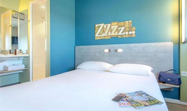 Ibis Budget Paris Porte d'Orleans Exterior