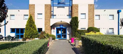 Ibis Budget Chartres Exterior