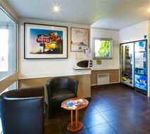 Ibis Budget Chartres Exterior
