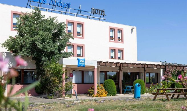 Ibis Budget Narbonne Sud Exterior