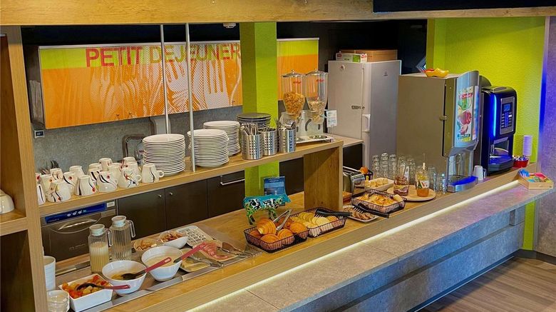 <b>Ibis Budget Rouen Nord Restaurant</b>. Images powered by <a href="https://iceportal.shijigroup.com/" title="IcePortal" target="_blank">IcePortal</a>.