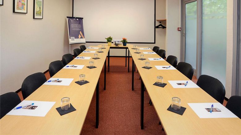 <b>Ibis Budget Toulouse Centre Gare Meeting</b>. Images powered by <a href="https://iceportal.shijigroup.com/" title="IcePortal" target="_blank">IcePortal</a>.