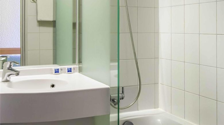 <b>Ibis Budget Paris Porte de Bagnolet Room</b>. Images powered by <a href="https://iceportal.shijigroup.com/" title="IcePortal" target="_blank">IcePortal</a>.