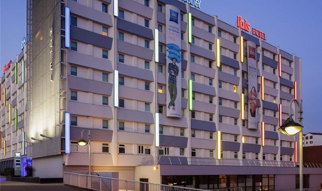 Ibis Budget Paris Porte de Bagnolet Exterior