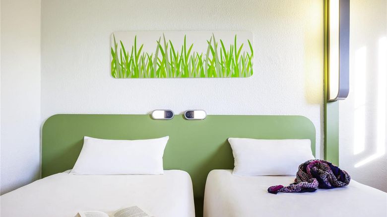 <b>Ibis Budget Paris Porte de Bagnolet Room</b>. Images powered by <a href="https://iceportal.shijigroup.com/" title="IcePortal" target="_blank">IcePortal</a>.