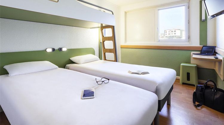 Ibis Budget Paris Porte de Bagnolet Exterior