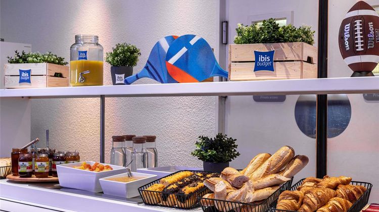 Ibis Budget Cannes Mougins Exterior