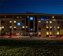 Ibis Budget Avignon Centre Exterior