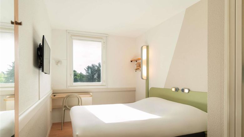 <b>Ibis Budget Tours Nord Room</b>. Images powered by <a href="https://iceportal.shijigroup.com/" title="IcePortal" target="_blank">IcePortal</a>.