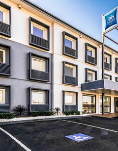 Ibis Budget Campbelltown