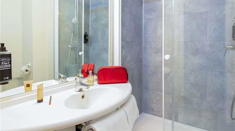 <b>Ibis Budget Cavaillon Room</b>. Images powered by <a href="https://iceportal.shijigroup.com/" title="IcePortal" target="_blank">IcePortal</a>.