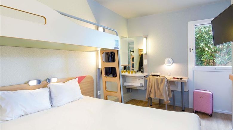 <b>Ibis Budget Cavaillon Room</b>. Images powered by <a href="https://iceportal.shijigroup.com/" title="IcePortal" target="_blank">IcePortal</a>.