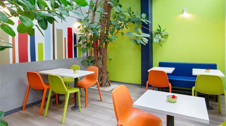 <b>Ibis Budget Cavaillon Restaurant</b>. Images powered by <a href="https://iceportal.shijigroup.com/" title="IcePortal" target="_blank">IcePortal</a>.