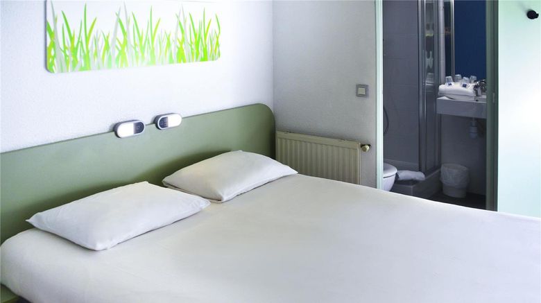 <b>Ibis Budget Hyeres Centre Ville Room</b>. Images powered by <a href="https://iceportal.shijigroup.com/" title="IcePortal" target="_blank">IcePortal</a>.