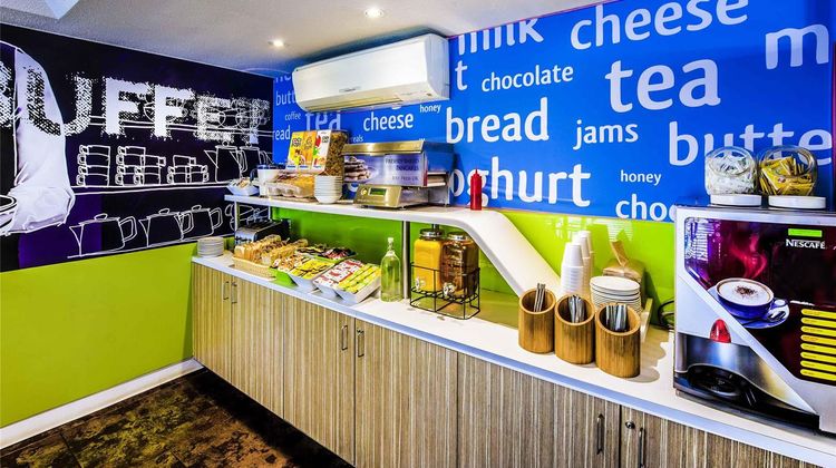 Ibis Budget Fawkner Exterior