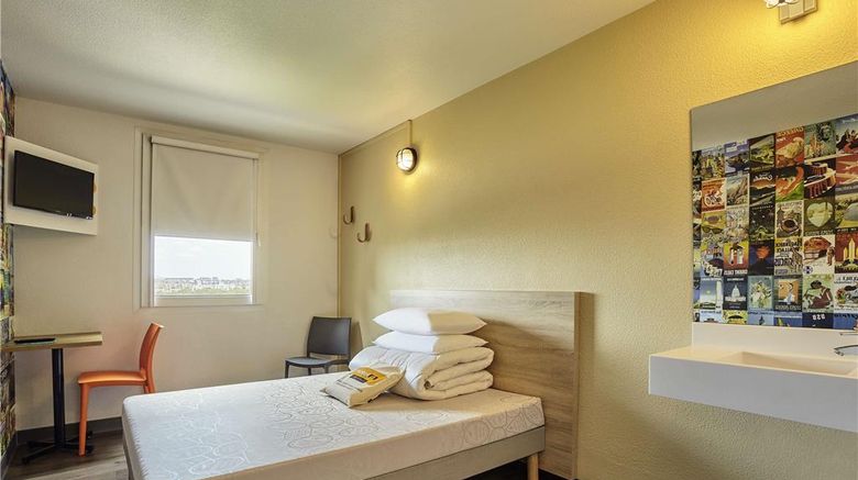 <b>HotelF1 Saint Denis Stade Room</b>. Images powered by <a href="https://iceportal.shijigroup.com/" title="IcePortal" target="_blank">IcePortal</a>.