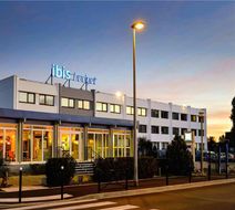 Ibis Budget Bordeaux Le Lac Exterior