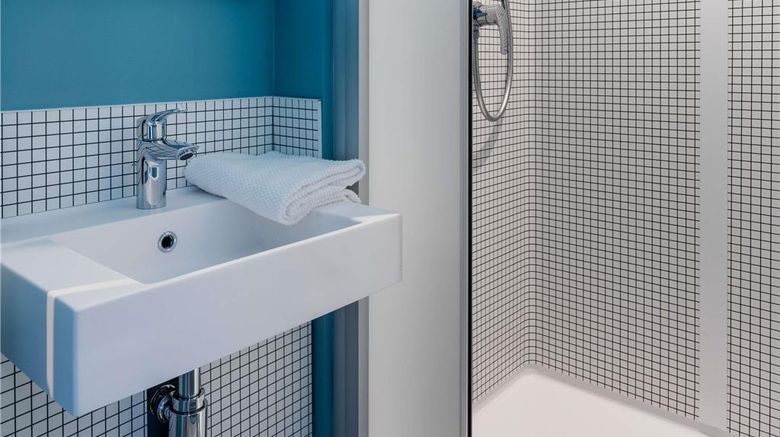 <b>Ibis Budget Macon Sud Room</b>. Images powered by <a href="https://iceportal.shijigroup.com/" title="IcePortal" target="_blank">IcePortal</a>.