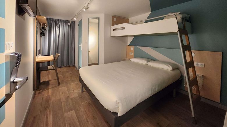 <b>Ibis Budget Chambourcy Room</b>. Images powered by <a href="https://iceportal.shijigroup.com/" title="IcePortal" target="_blank">IcePortal</a>.