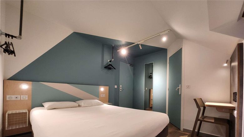 <b>Ibis Budget Chambourcy Room</b>. Images powered by <a href="https://iceportal.shijigroup.com/" title="IcePortal" target="_blank">IcePortal</a>.