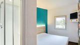 Hotelf1 Gennevilliers Asnieres Room