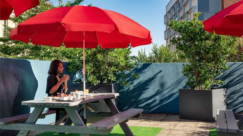 <b>Ibis Budget Paris Porte d'Aubervilliers Meeting</b>. Images powered by <a href="https://iceportal.shijigroup.com/" title="IcePortal" target="_blank">IcePortal</a>.