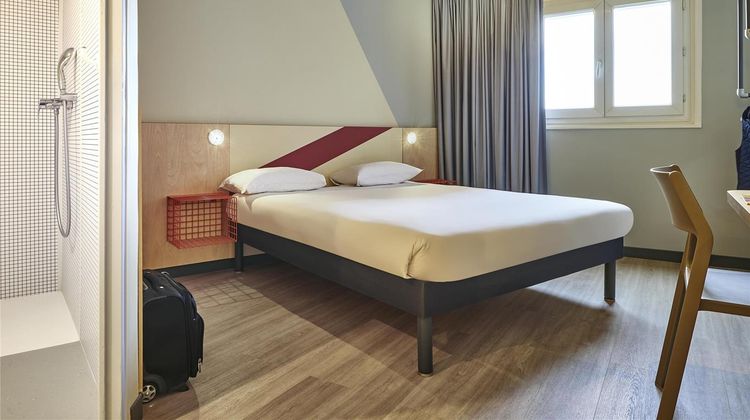 Ibis Budget Paris Porte d'Aubervilliers Room