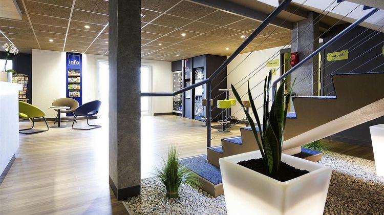 Ibis Budget Pau Est Exterior