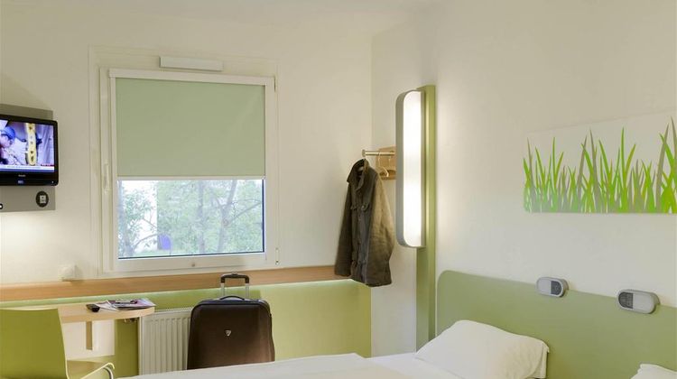 Ibis Budget Marseille Est Saint Menet Room