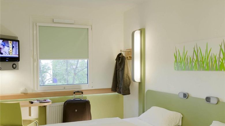 <b>Ibis Budget Marseille Est Saint Menet Room</b>. Images powered by <a href="https://iceportal.shijigroup.com/" title="IcePortal" target="_blank">IcePortal</a>.