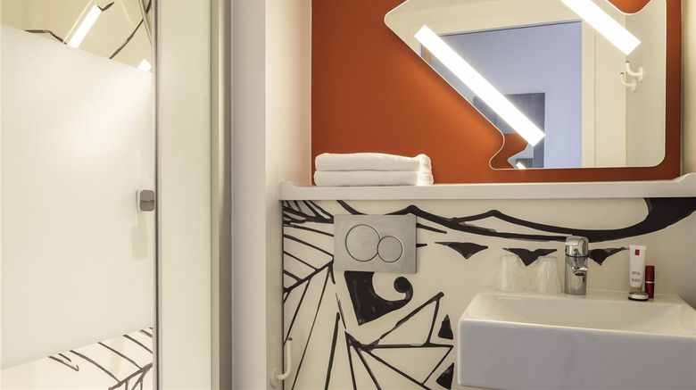 <b>Ibis Budget Reims Thillois Room</b>. Images powered by <a href="https://iceportal.shijigroup.com/" title="IcePortal" target="_blank">IcePortal</a>.