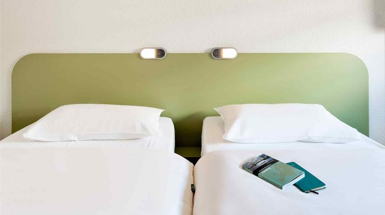 Ibis Budget Courbevoie Paris Room