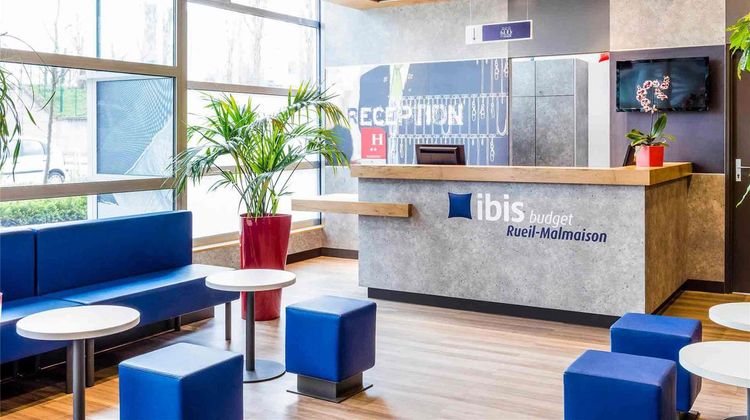 Ibis Budget Rueil Malmaison Exterior