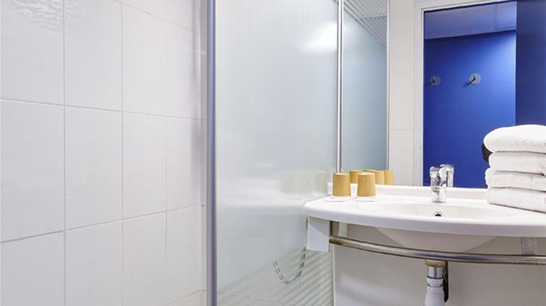 <b>Ibis Budget Bayonne Room</b>. Images powered by <a href="https://iceportal.shijigroup.com/" title="IcePortal" target="_blank">IcePortal</a>.