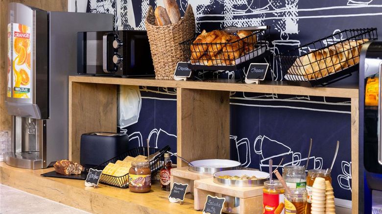 <b>Ibis Budget Carcassonne La Cite Exterior</b>. Images powered by <a href="https://iceportal.shijigroup.com/" title="IcePortal" target="_blank">IcePortal</a>.