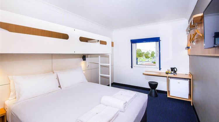 Ibis Budget Casula Liverpool Room