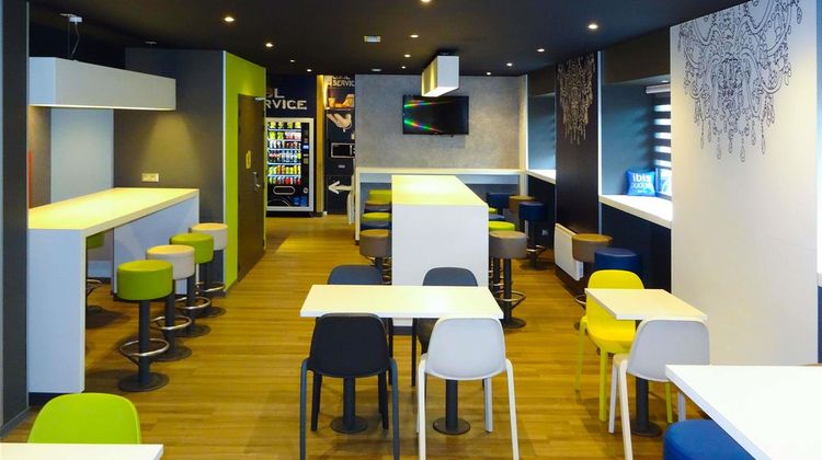 Ibis Budget Caen Gare Exterior