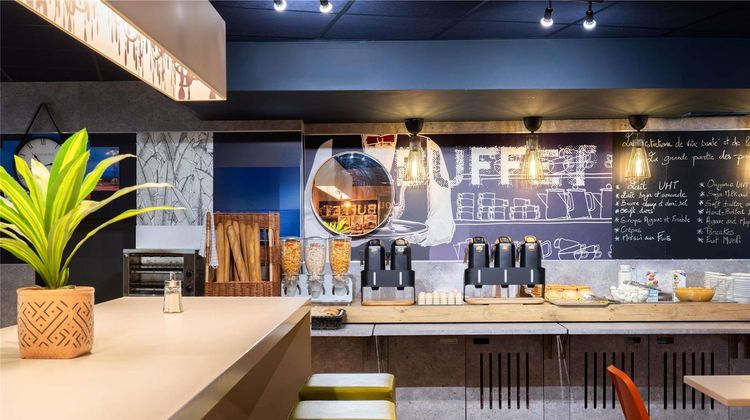 Ibis Budget Paris La Villette Exterior