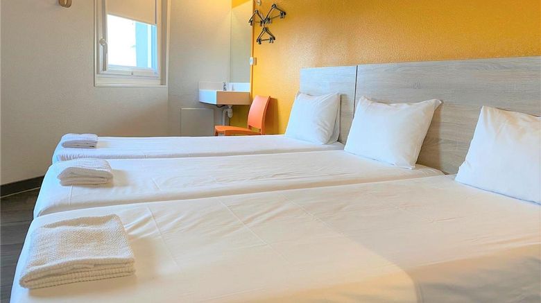 <b>HotelF1 Paris Porte de Chatillon Room</b>. Images powered by <a href="https://iceportal.shijigroup.com/" title="IcePortal" target="_blank">IcePortal</a>.