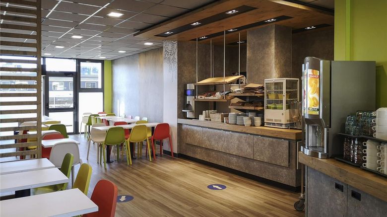 <b>Ibis Budget Tours Centre Gare Exterior</b>. Images powered by <a href="https://iceportal.shijigroup.com/" title="IcePortal" target="_blank">IcePortal</a>.