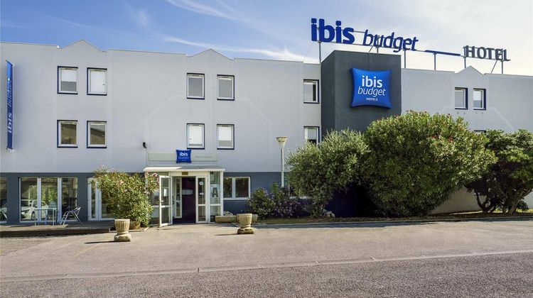 Ibis Budget Arles Sud Fourchon Exterior