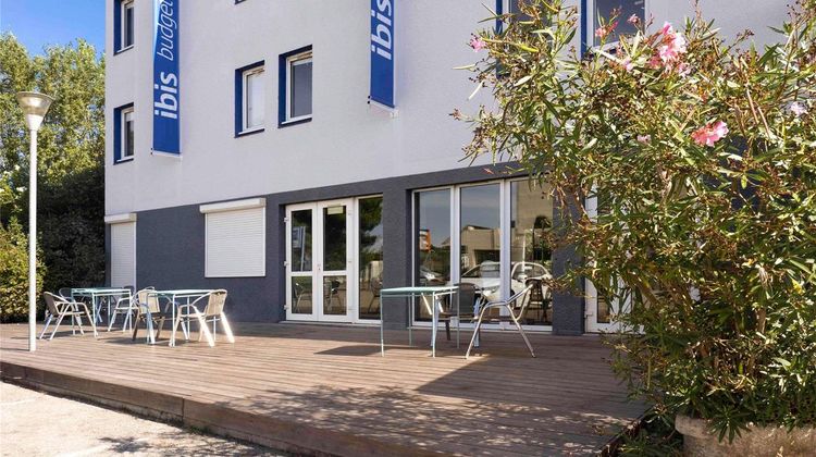 Ibis Budget Arles Sud Fourchon Exterior