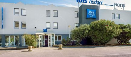 Ibis Budget Arles Sud Fourchon Exterior
