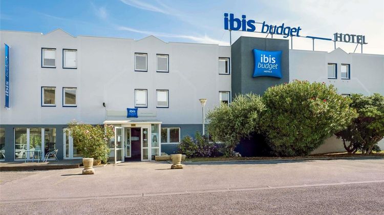 Ibis Budget Arles Sud Fourchon Exterior