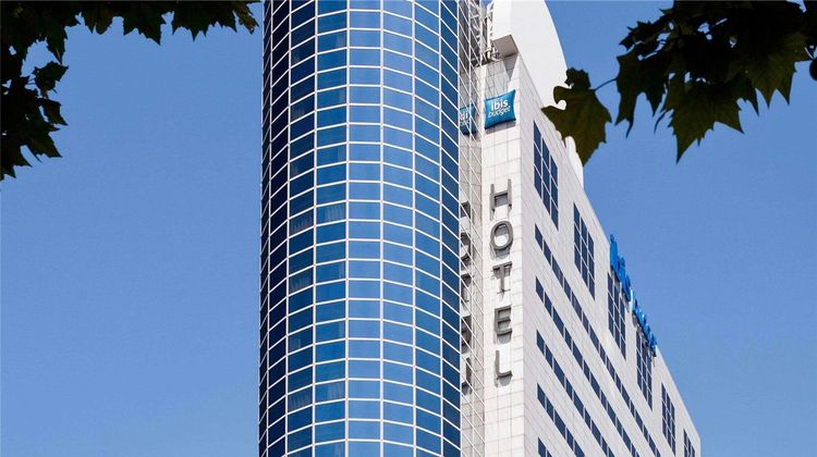 Ibis Budget Paris Porte de Montreuil Exterior